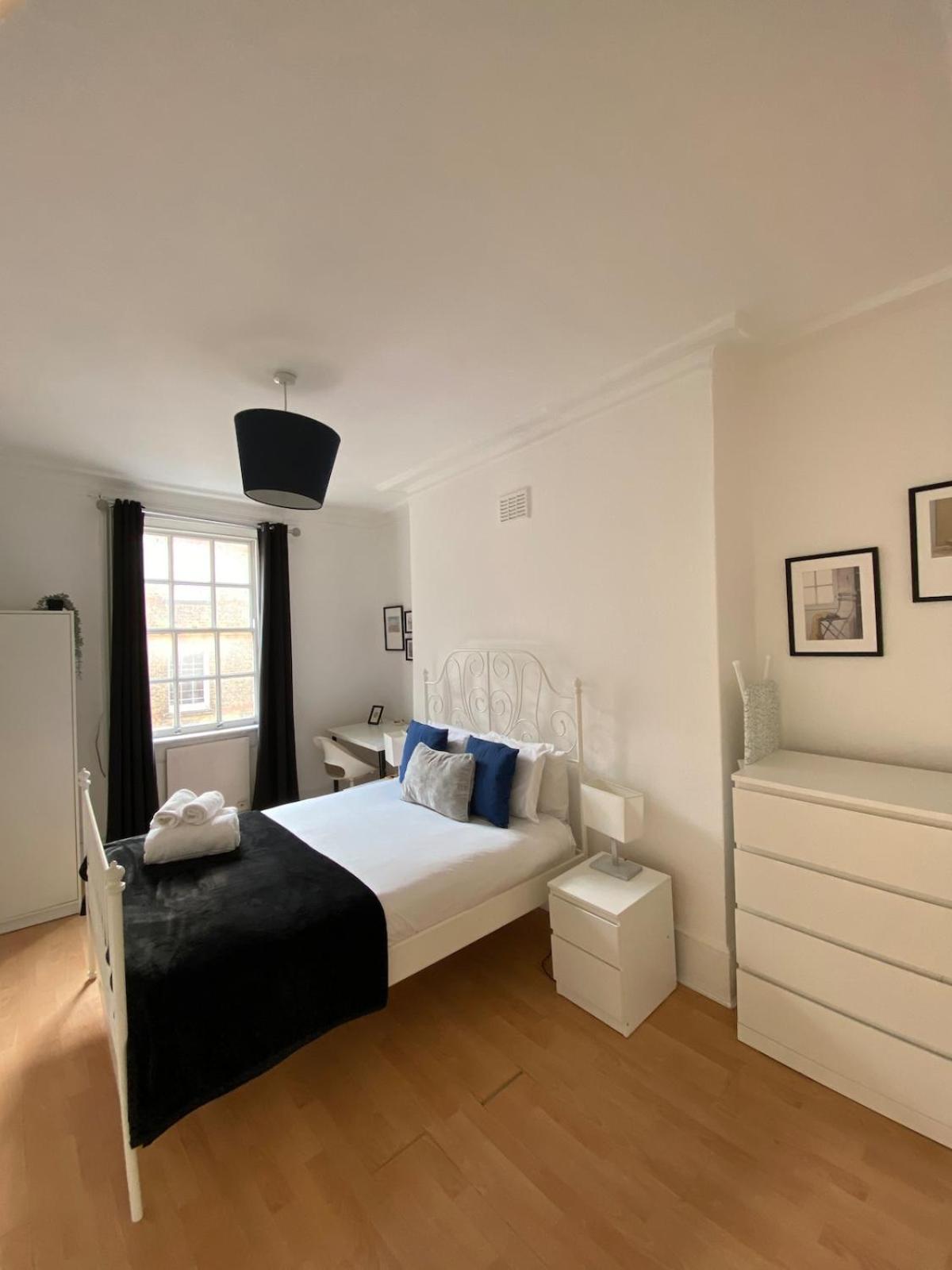 Lovely 2 Bed Flat In Soho! Londres Exterior foto